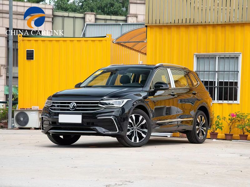 Public Volkswagen Tiguan L